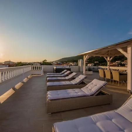 Apartman 1 Bedroom Lovely In Rab Barbat